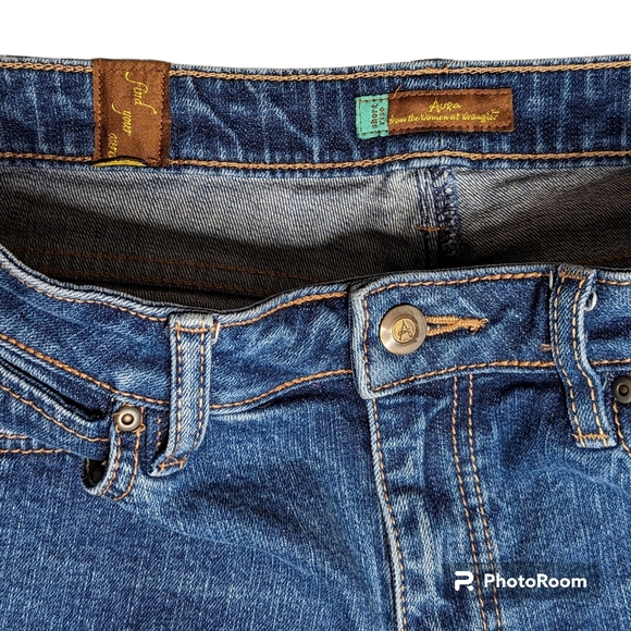 Aura Jeans By Women of Wrangler Women's Sz 10P Blue Zip Fly Short Rise Pants - Picture 11 of 16